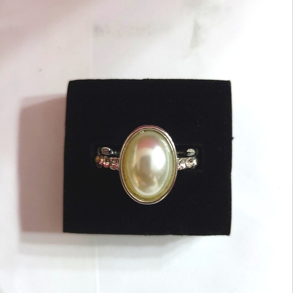 Paparazzi Fashion Ring - Picture 3 of 3